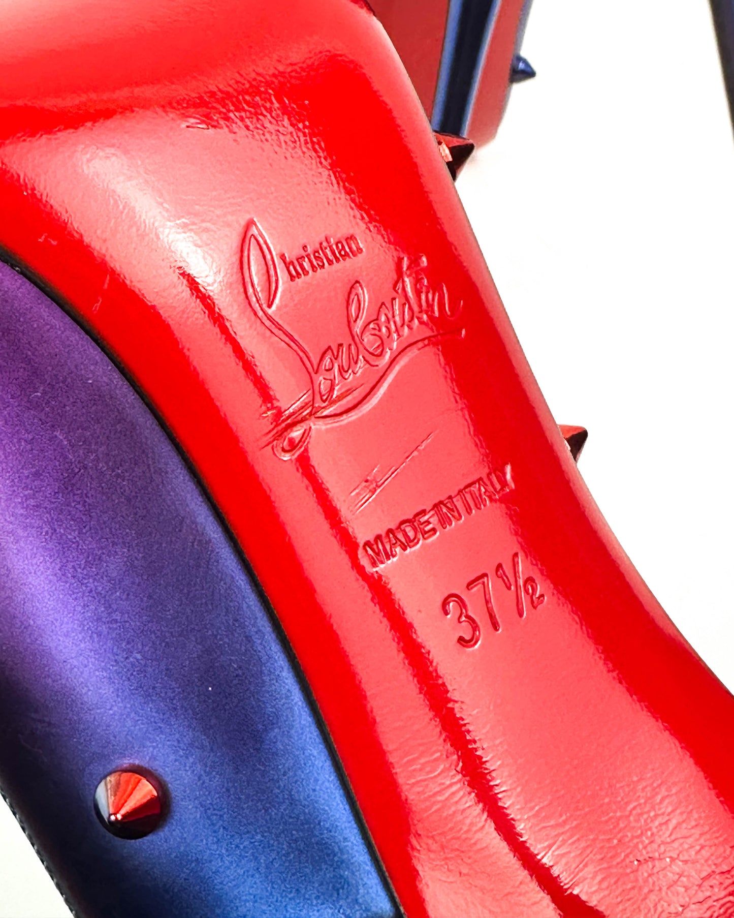 Christian Louboutin Pump- Size 37.5