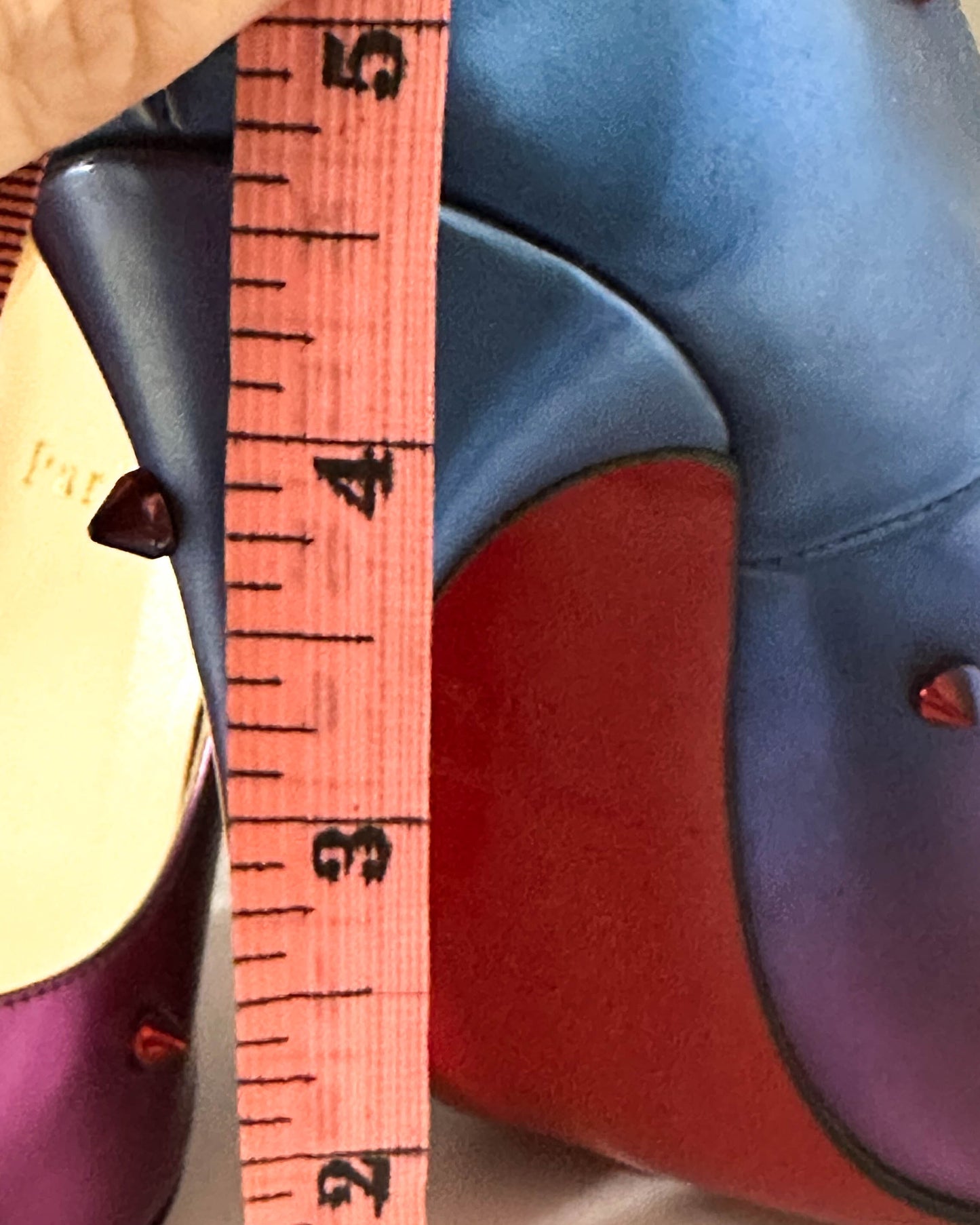 Christian Louboutin Pump- Size 37.5