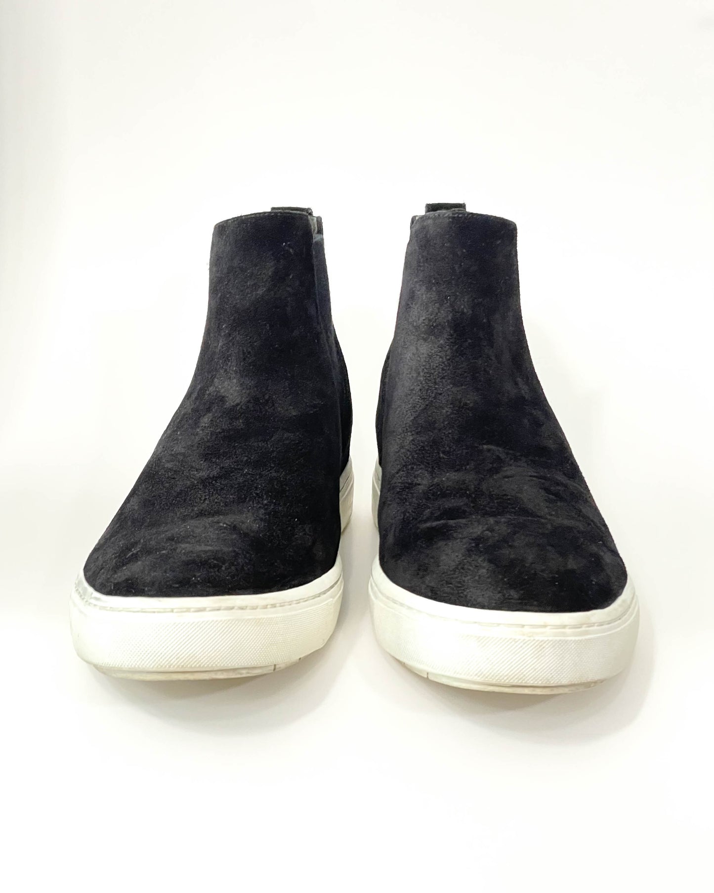 Vince Sneakers- Size 8.5