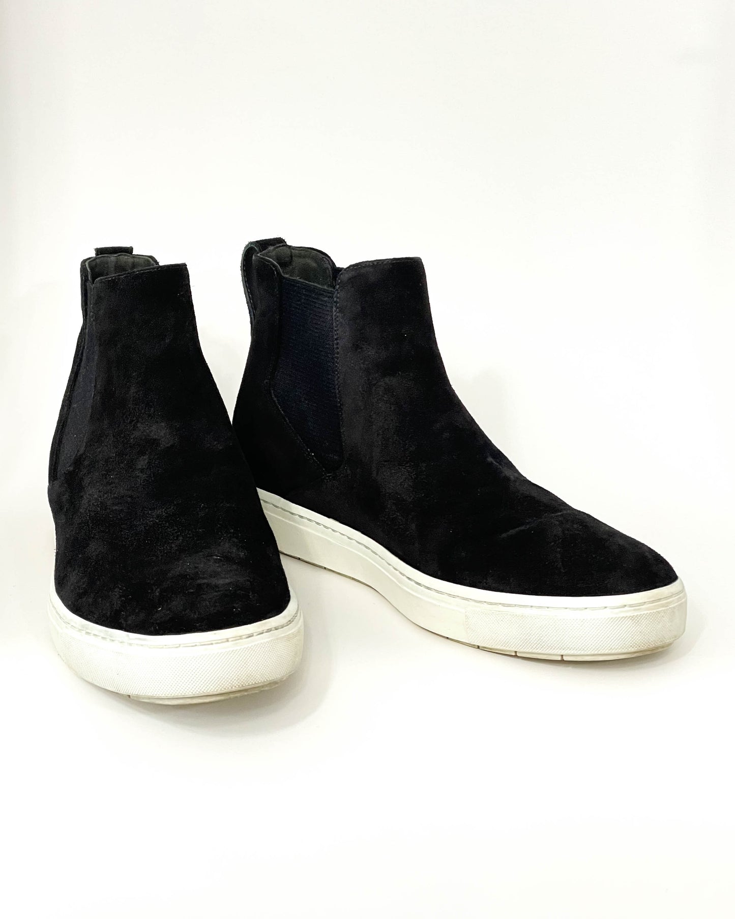 Vince Sneakers- Size 8.5