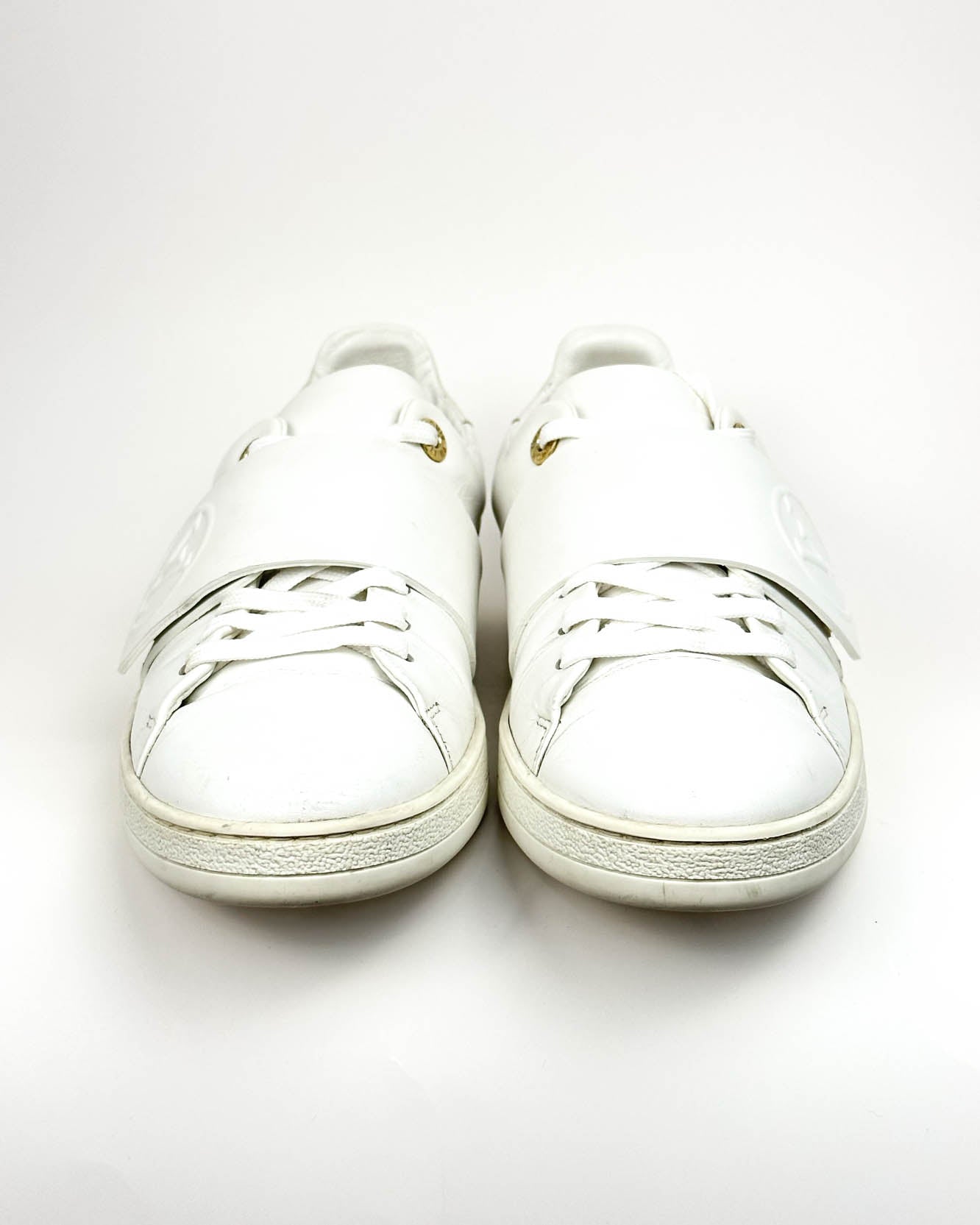 Louis Vuitton Sneakers - Size 39
