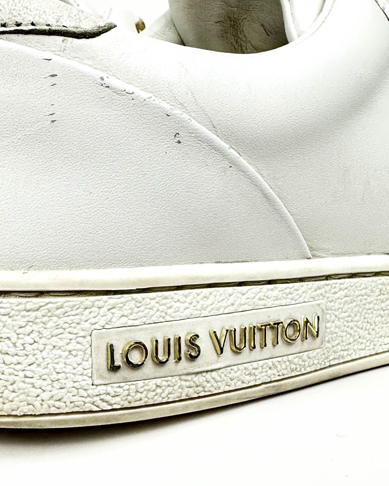 Louis Vuitton Sneakers - Size 39
