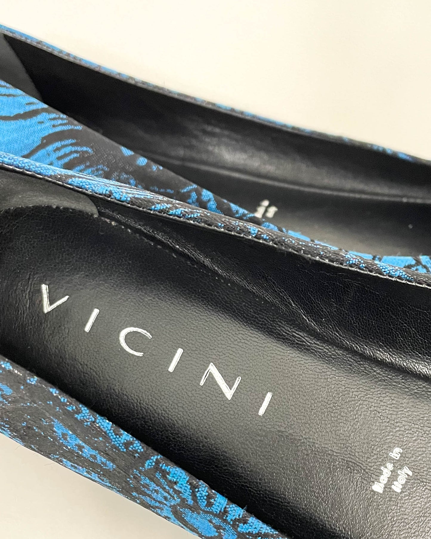 Vicini by Giuseppe Zanotti Flats- Size 38.5
