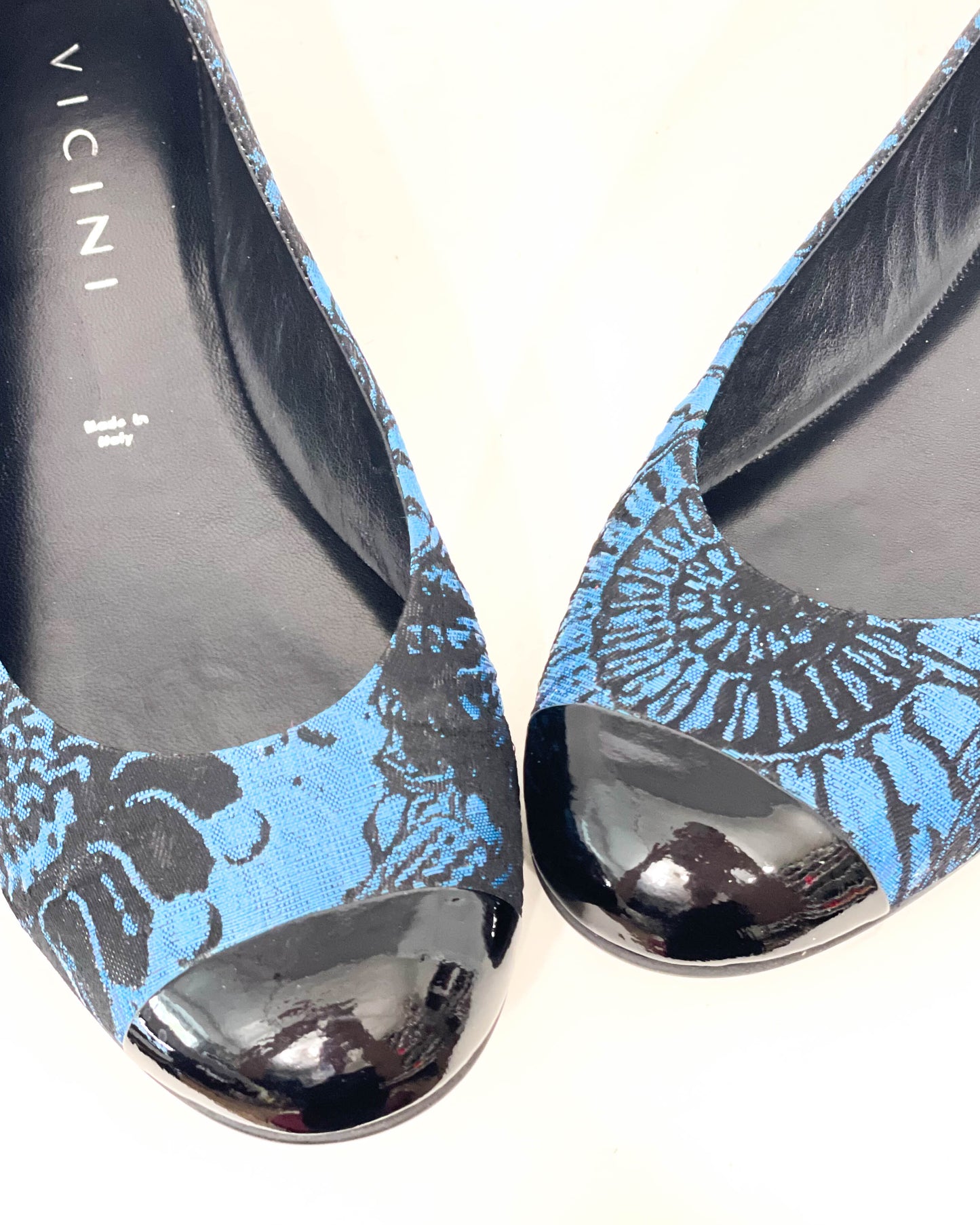 Vicini by Giuseppe Zanotti Flats- Size 38.5
