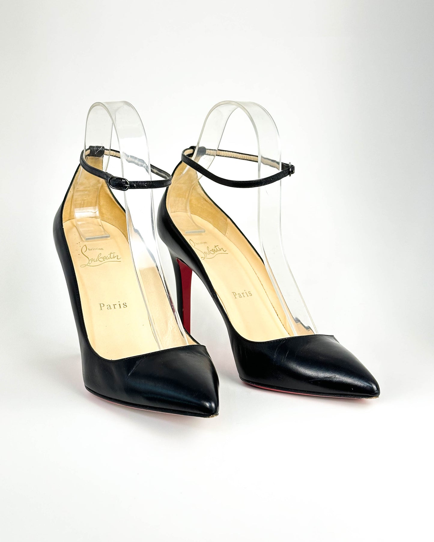 Christian Louboutin Pump- Size 37.5