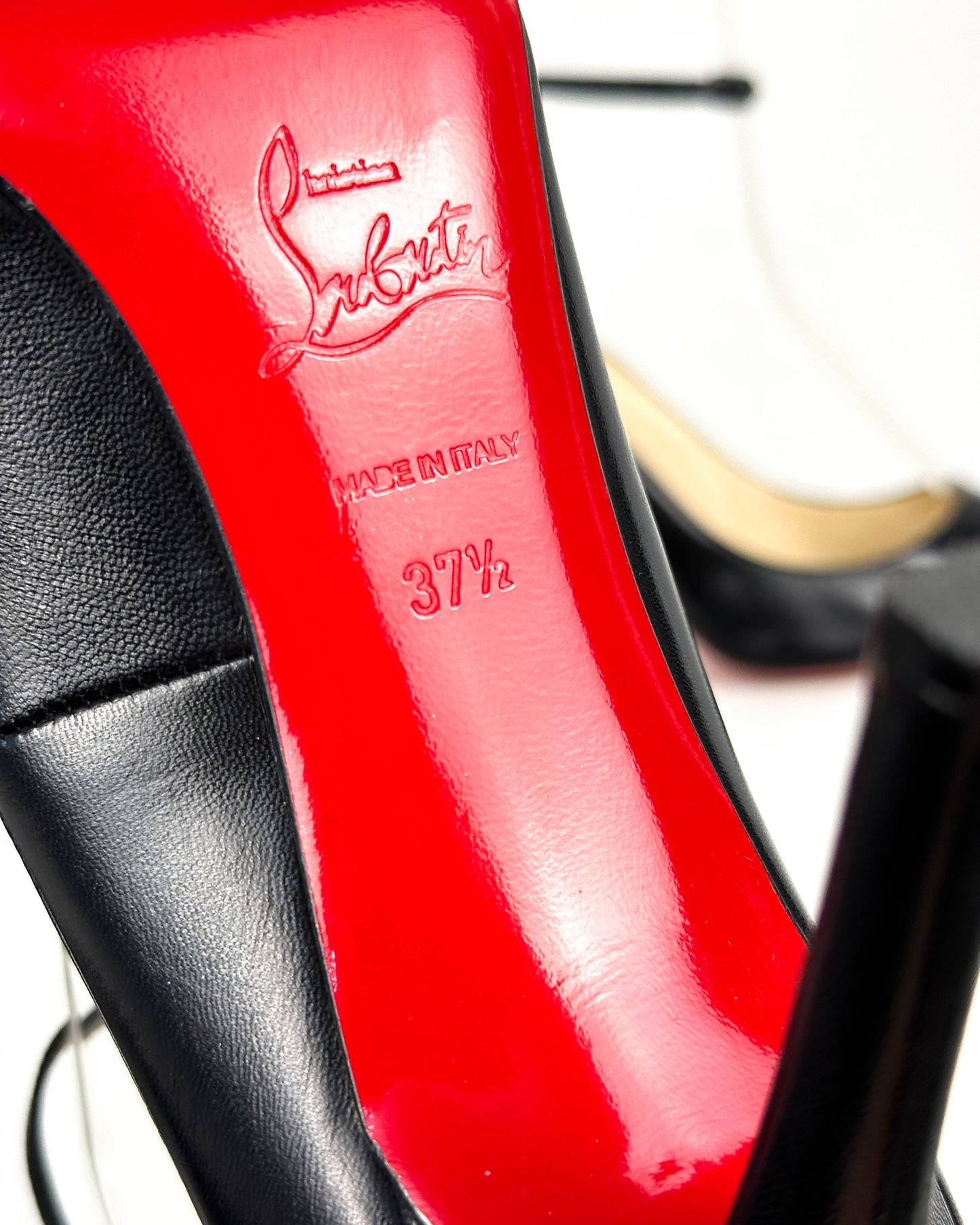 Christian Louboutin Pump- Size 37.5