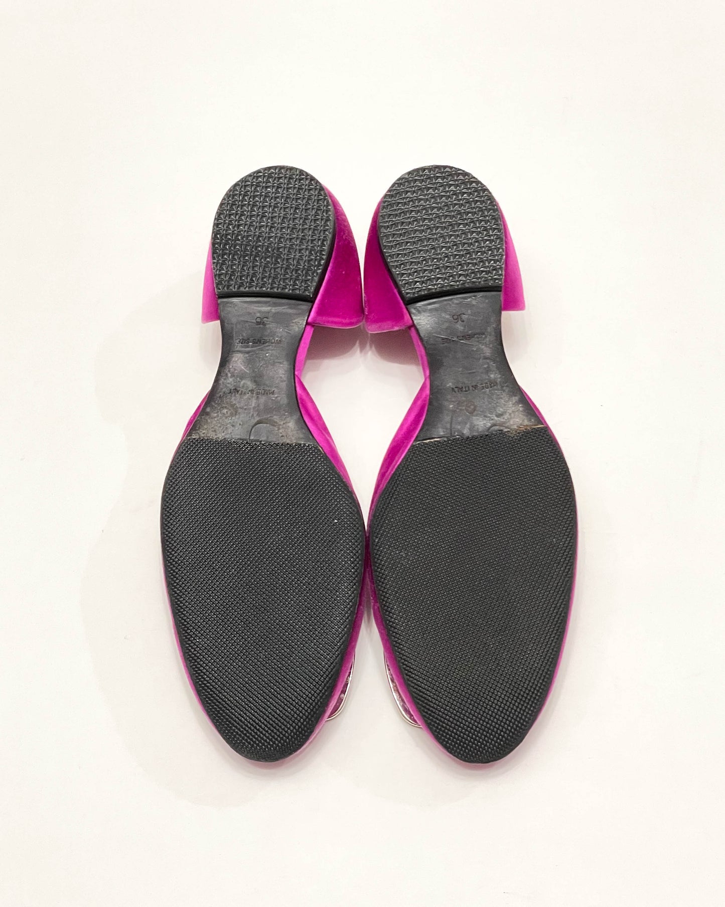 Roger Vivier Flats- Size 6