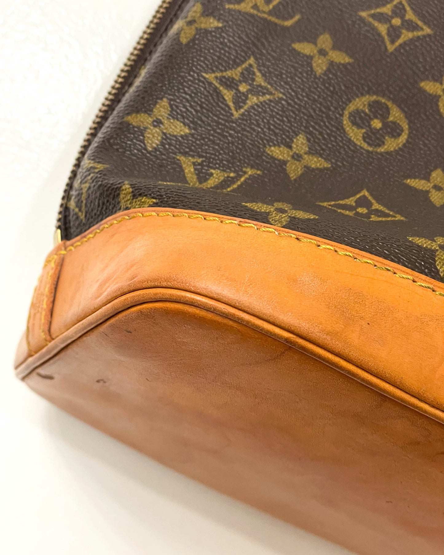 Louis Vuitton Alma PM