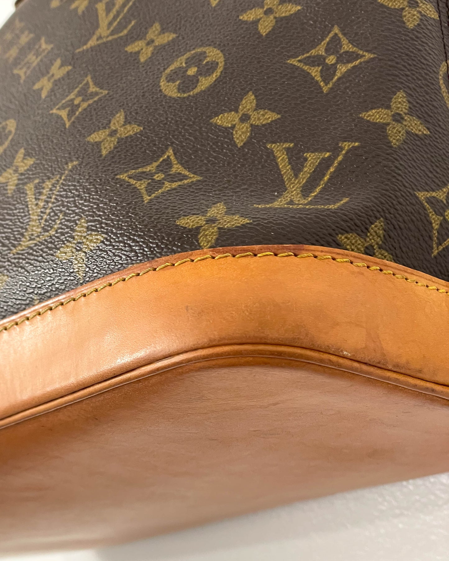 Louis Vuitton Alma PM