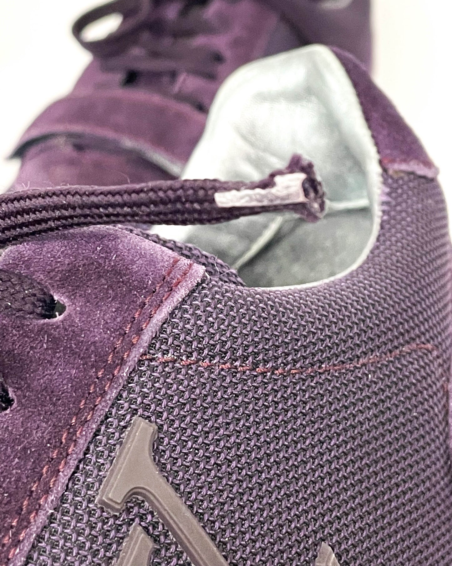 Louis Vuitton Sneakers - Size 6 (mens)