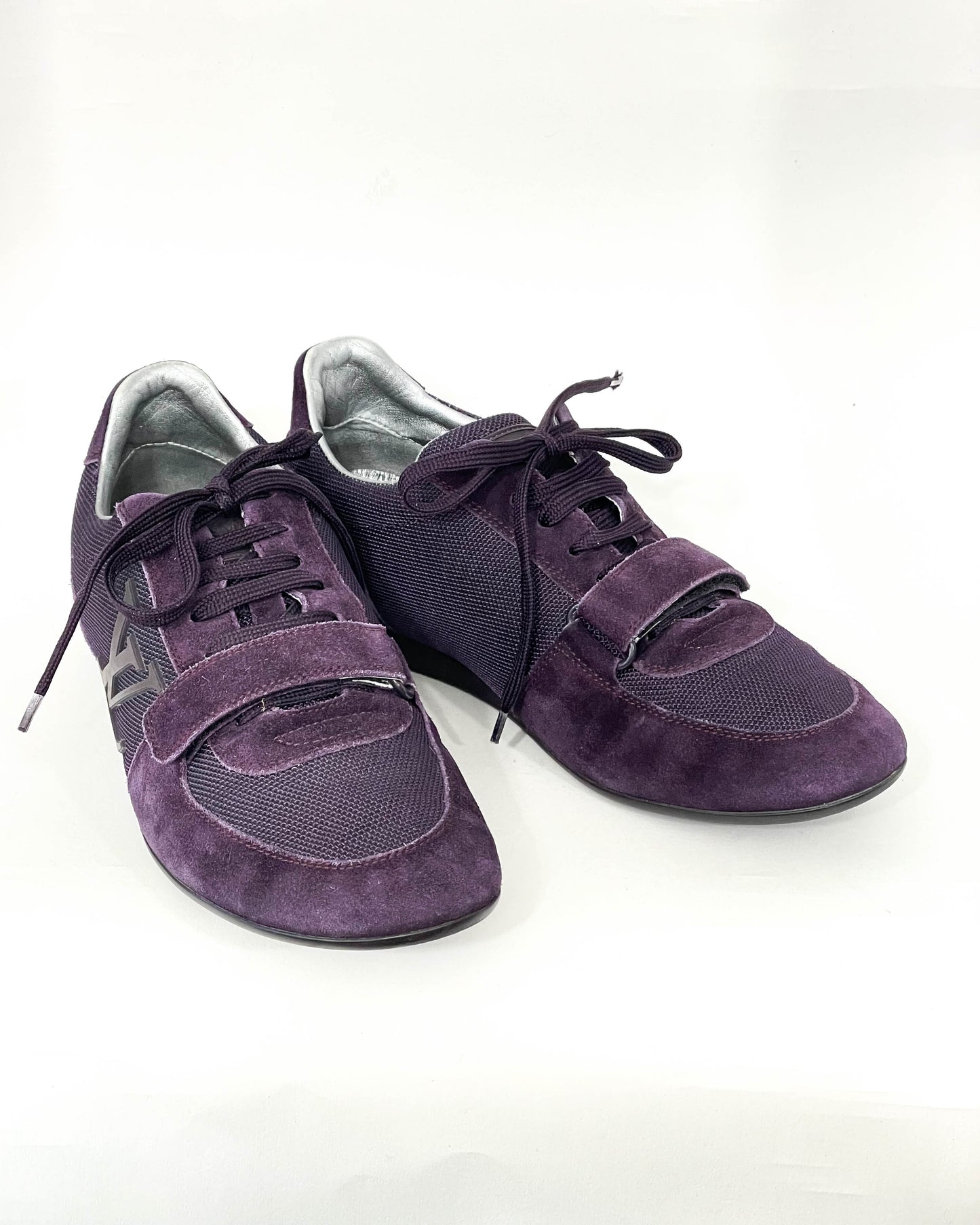 Louis Vuitton Sneakers - Size 6 (mens)