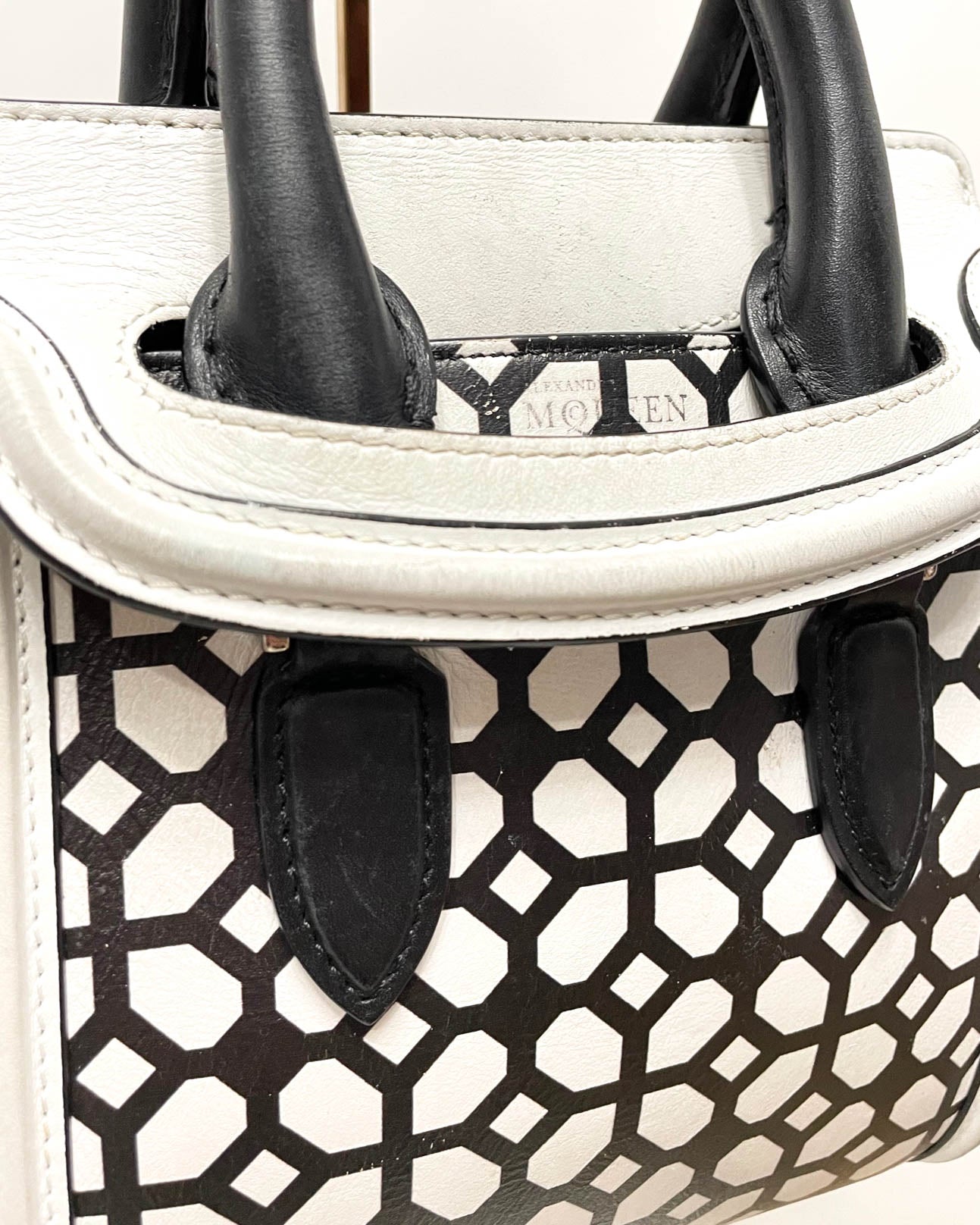 Alexander McQueen Heroine Crossbody Bag