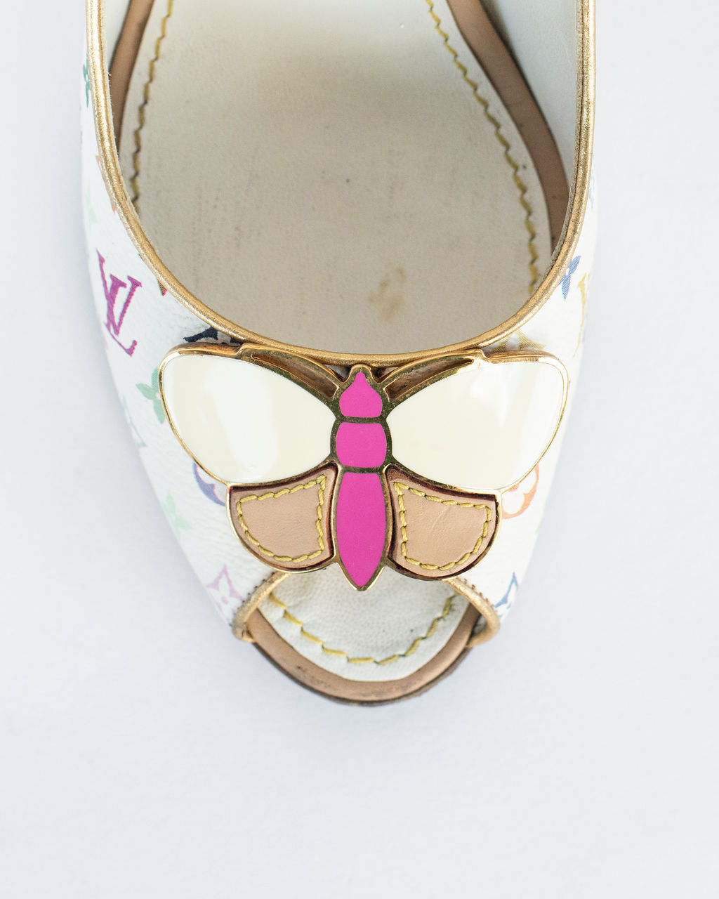 Louis Vuitton Wedge - Size 37