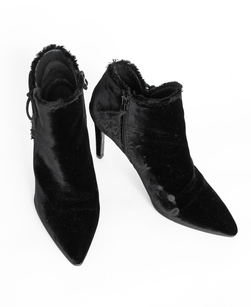 Stuart Weitzman Bootie- Size 8