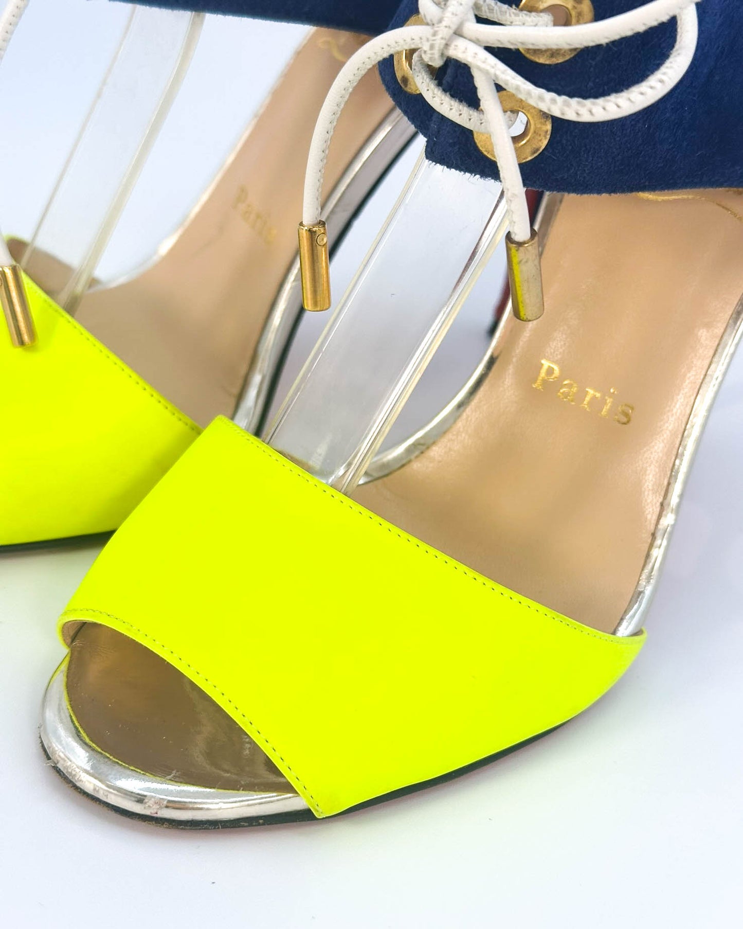 Christian Louboutin Pump- Size 38