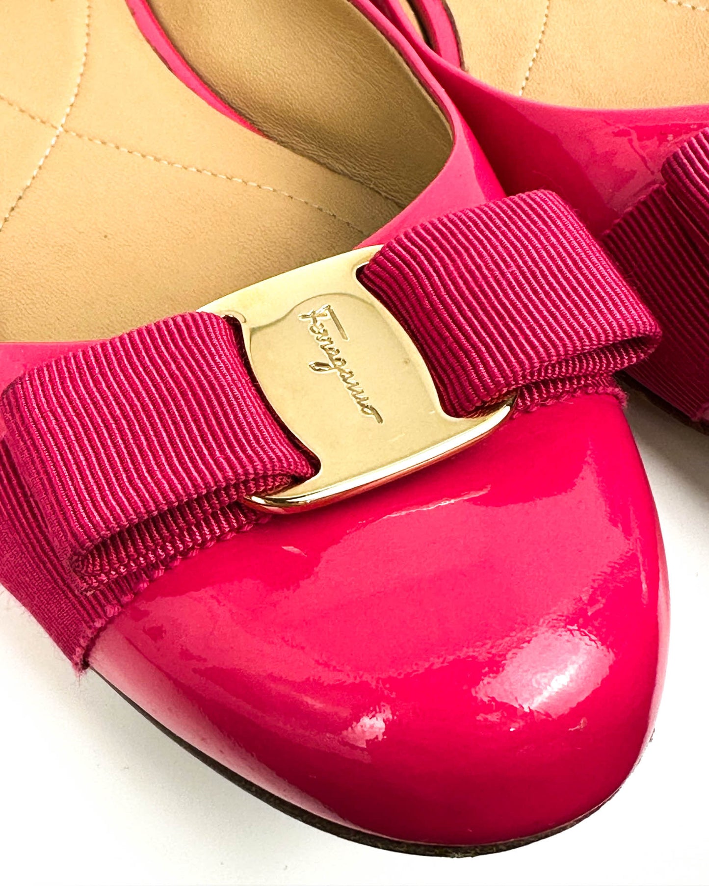 Salvatore Ferragamo Varina Flats- Size 8.5