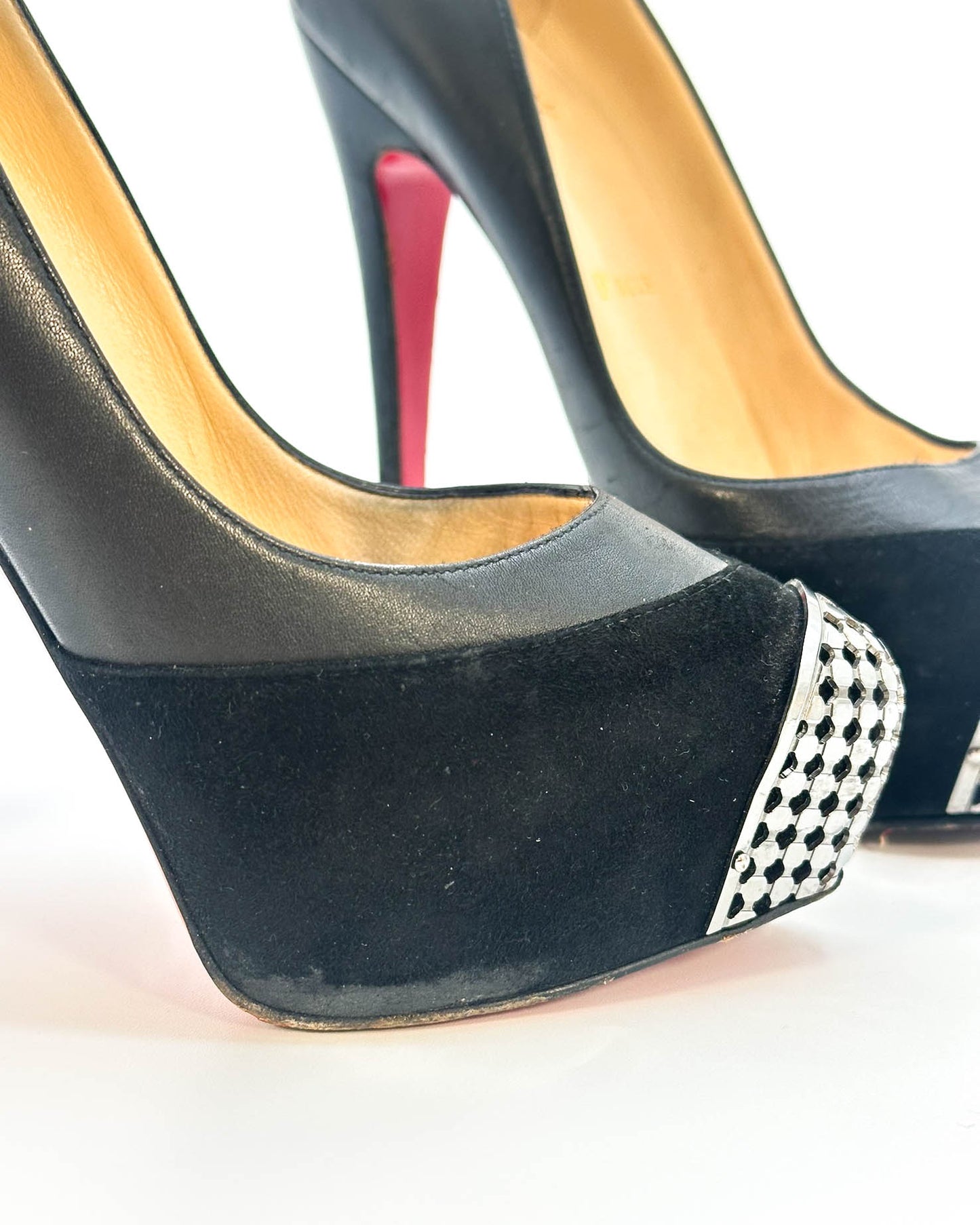 Christian Louboutin Pumps- Size 37.5