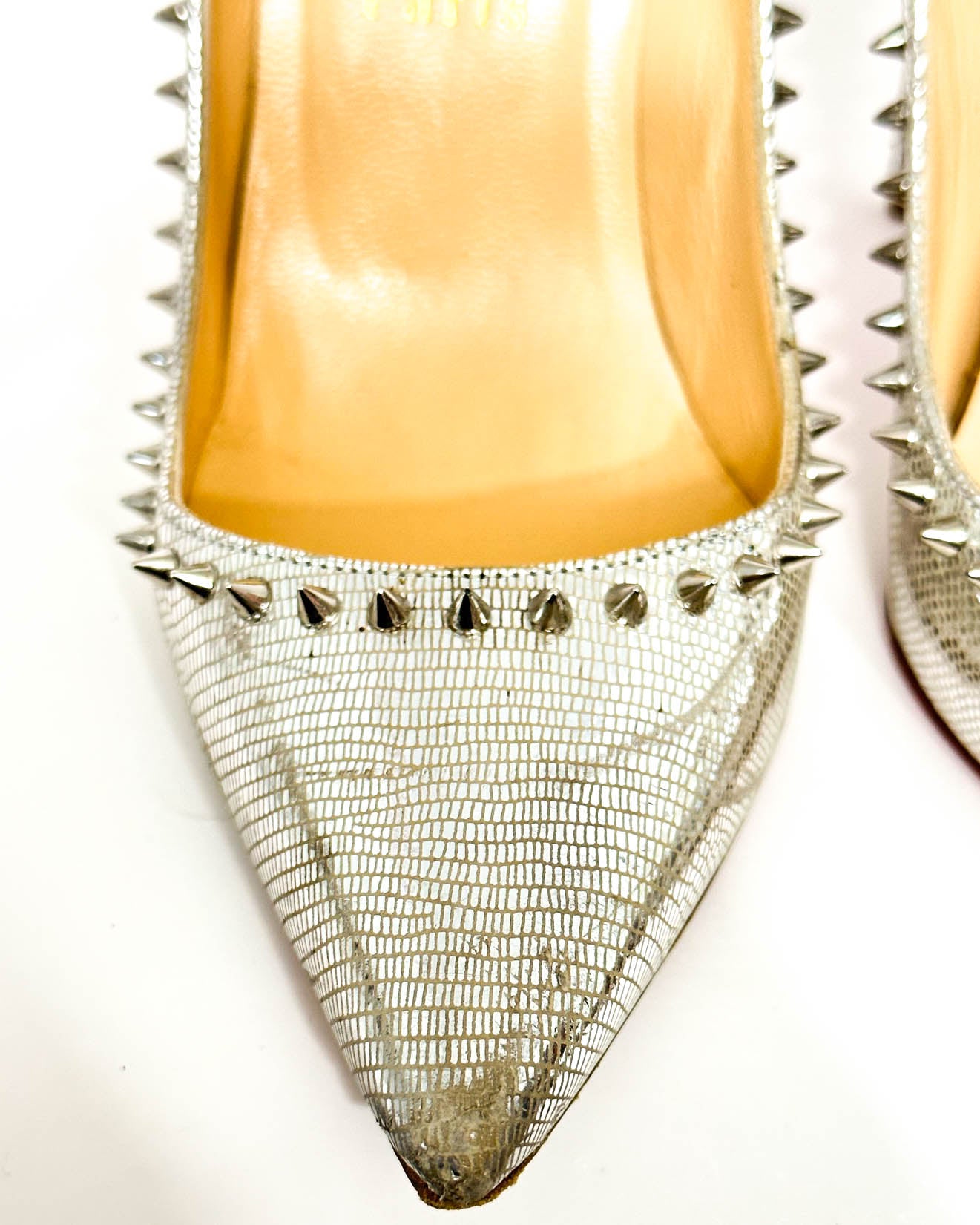 Christian Louboutin Pump- Size 36