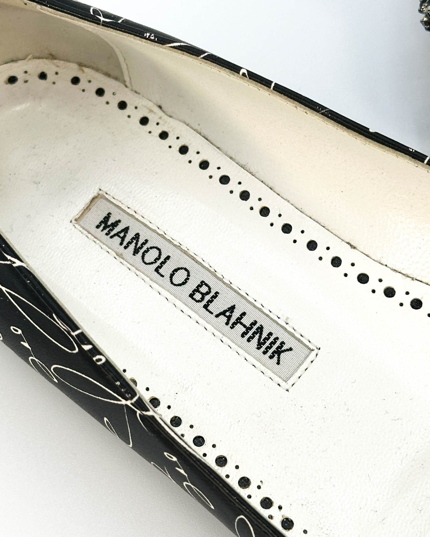 Manolo Blahnik Hangisi Flats- Size 38