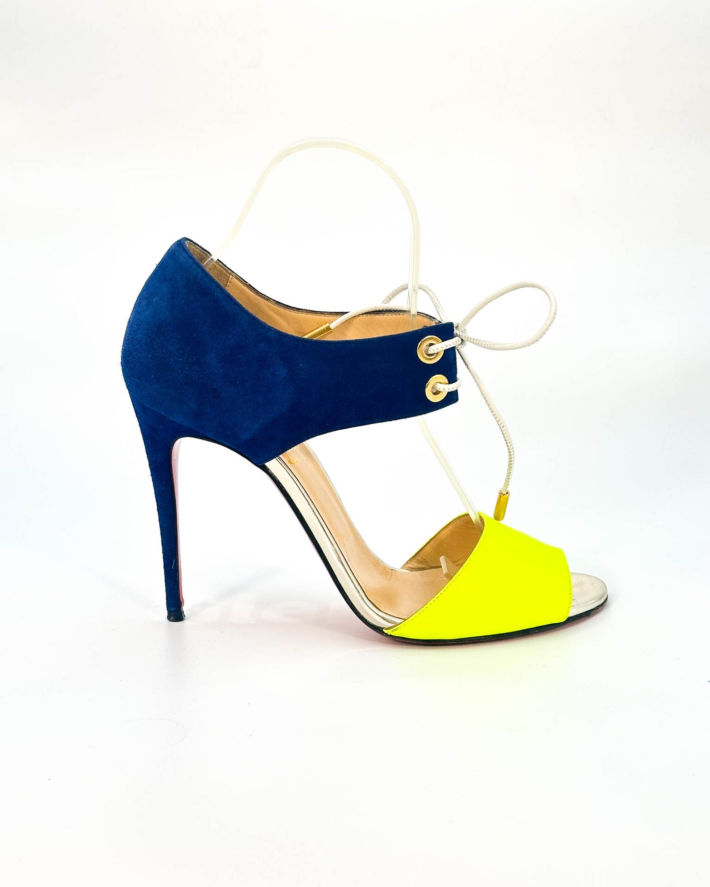 Christian Louboutin Pump- Size 38