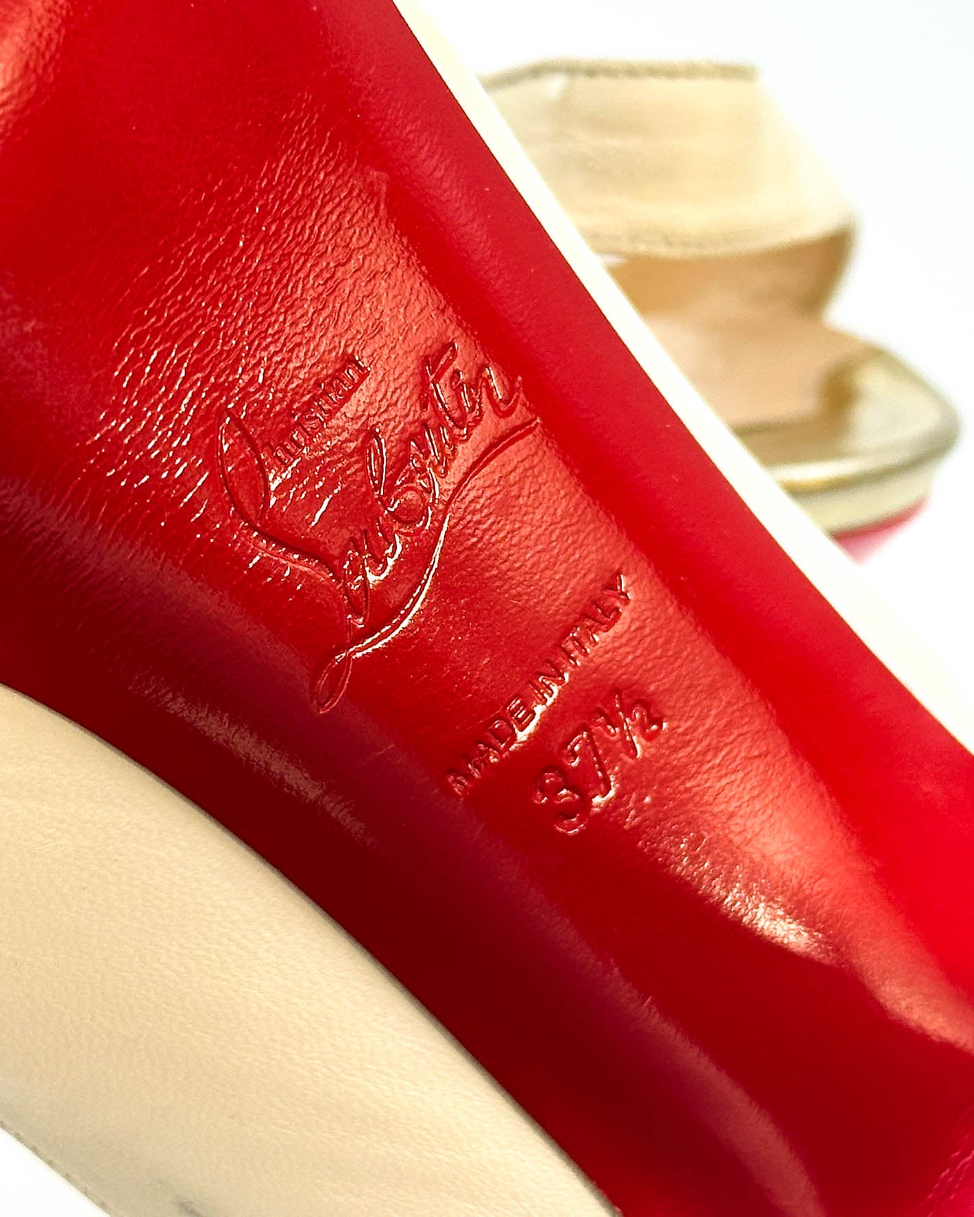 Christian Louboutin Pump- Size 37.5
