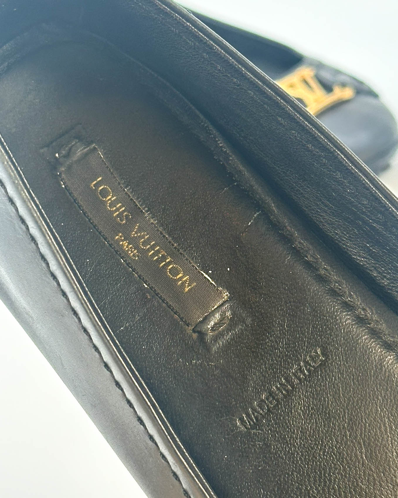 Louis Vuitton Flats - Size 38