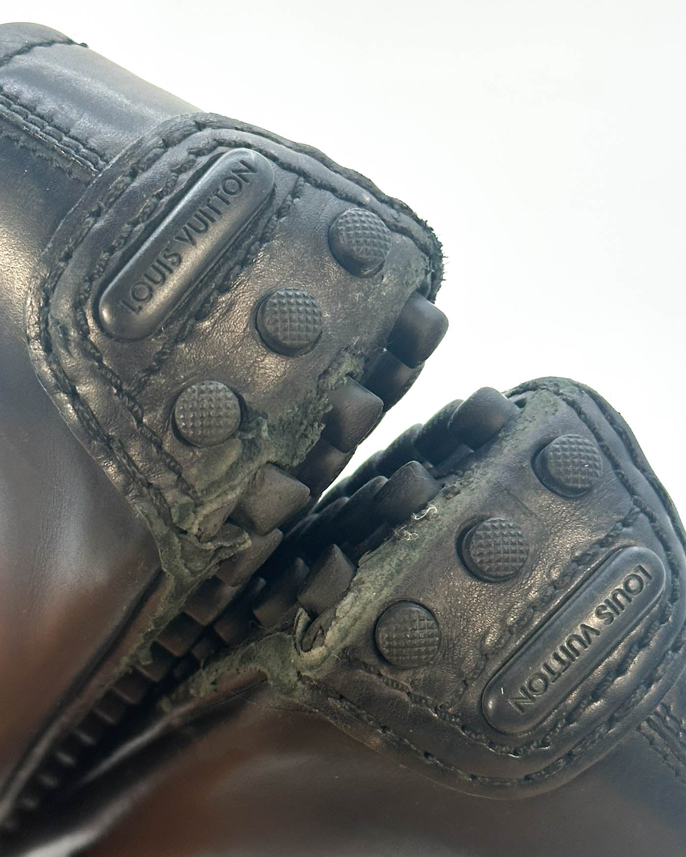 Louis Vuitton Flats - Size 38