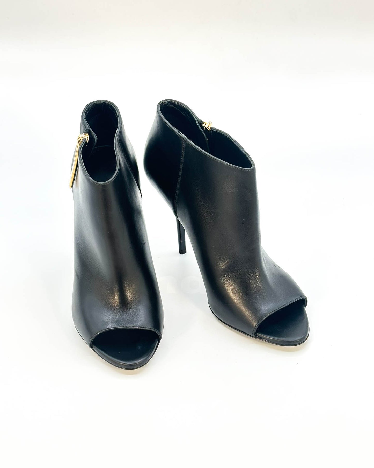 Burberry Boots- Size 39