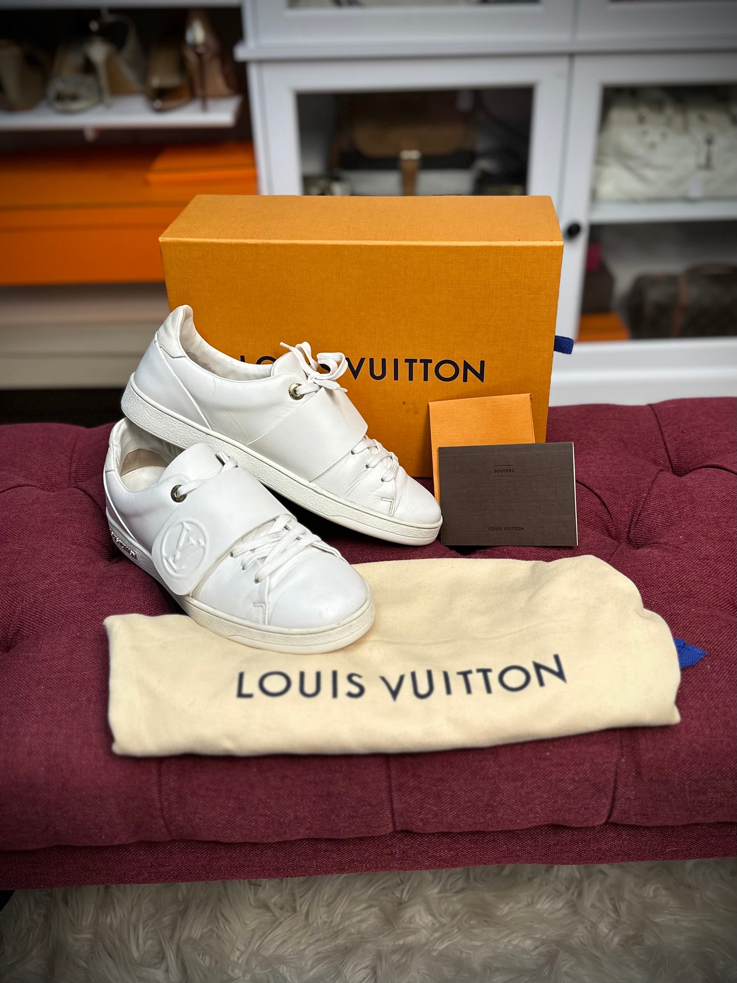 Louis Vuitton Sneakers - Size 39