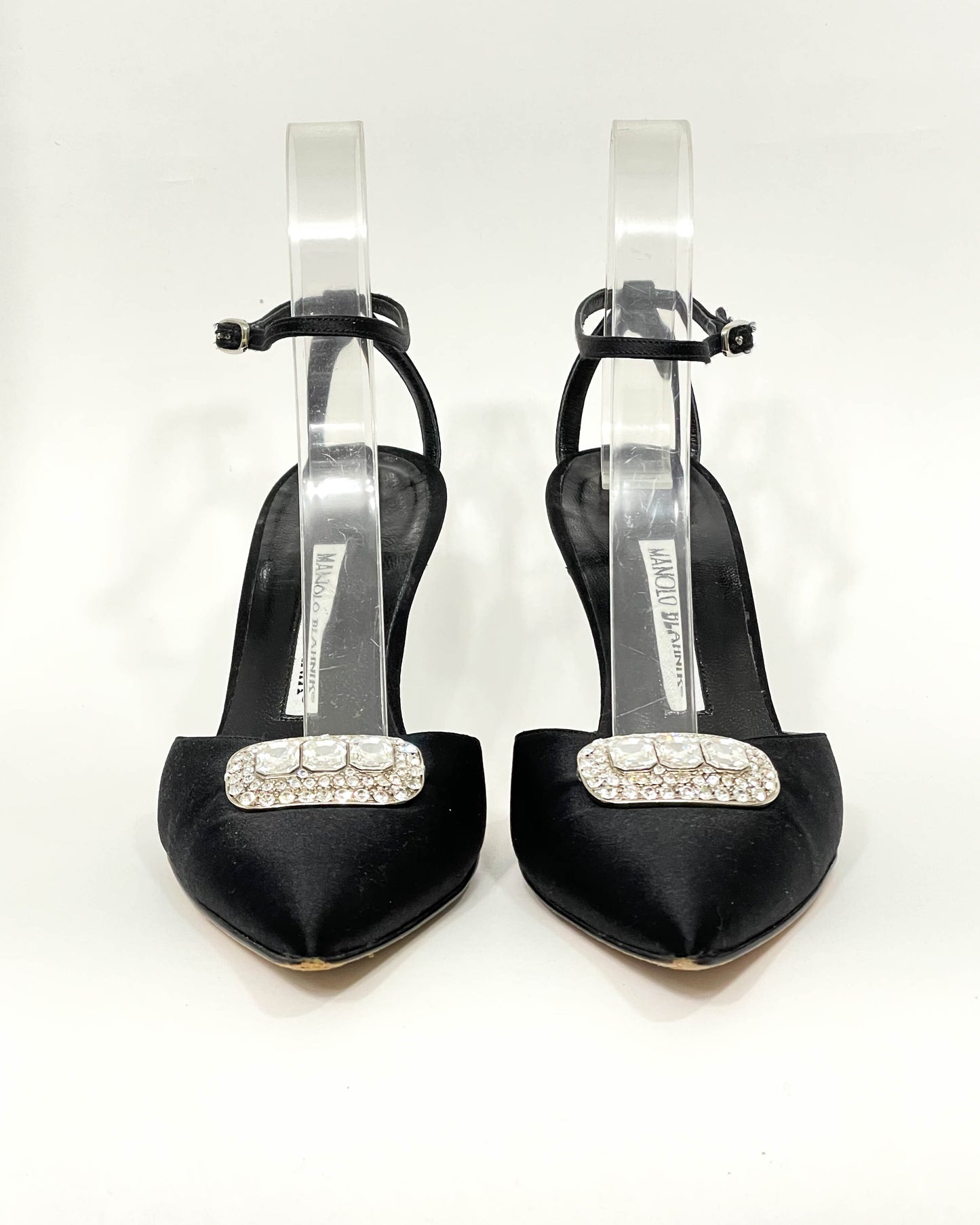 Manolo Blahnik Pump- Size 37.5