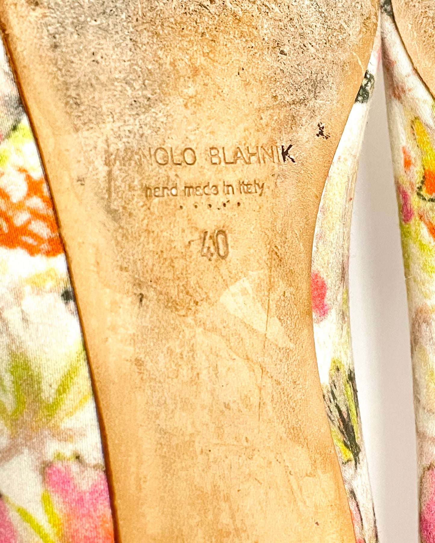 Manolo Blahnik Hangisi Flats- Size 40