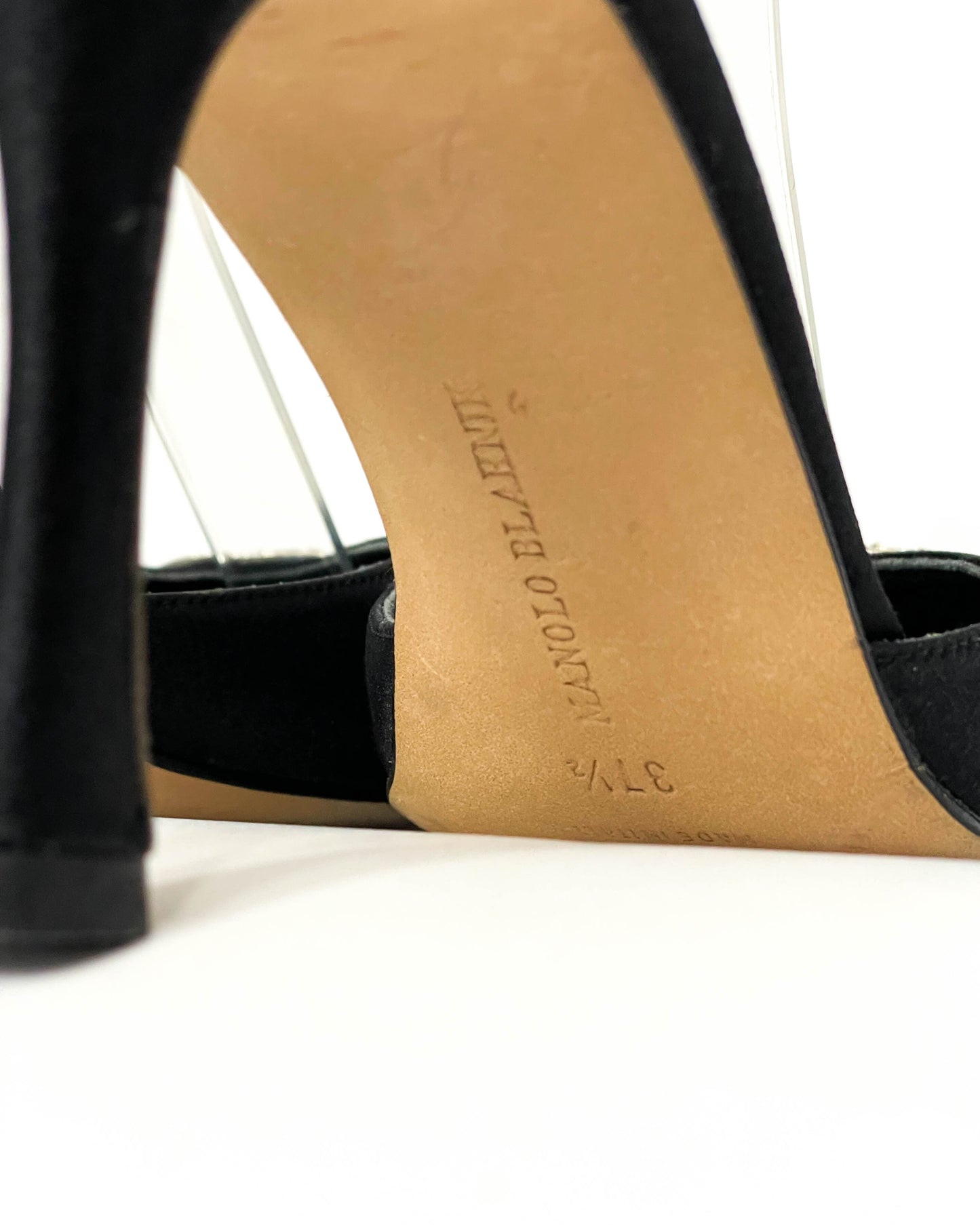 Manolo Blahnik Pump- Size 37.5