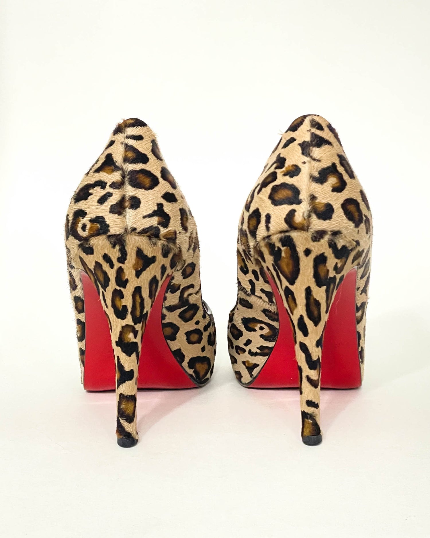 Louboutin léopard clearance